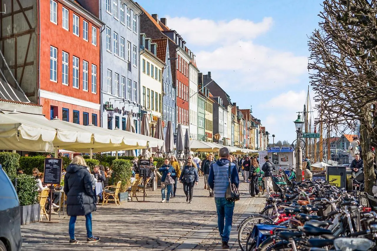 Sanders Main - Endearing Two-Bedroom Duplex Apartment With A Balcony Next To Magical Nyhavn Koppenhága